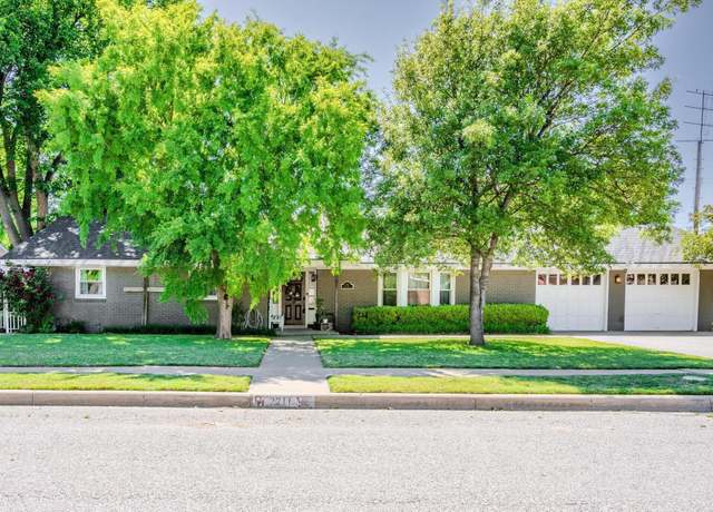 Property at 2211 N Aspen Dr, Pampa, TX 79065, 3 beds, 2 baths