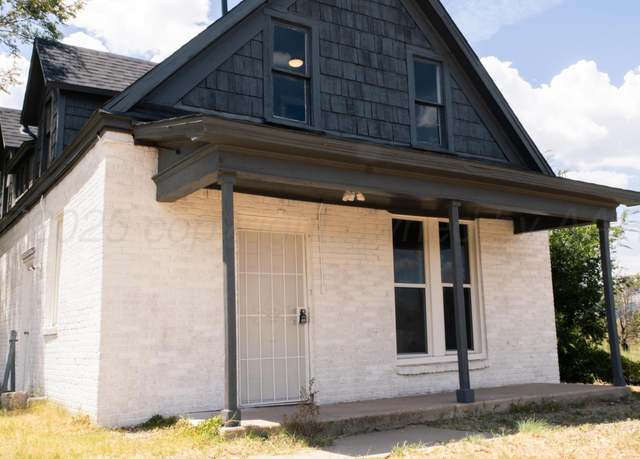 Property at 1805 N Adams St, Amarillo, TX 79107, 4 beds, 1.5 baths