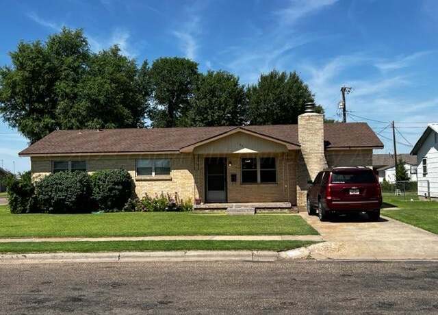 Property at 106 S Kentucky St, Perryton, TX 79070, 3 beds, 2 baths