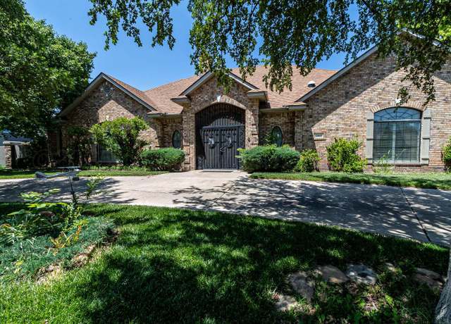 Property at 7402 Park Ridge Dr, Amarillo, TX 79119, 3 beds, 4 baths