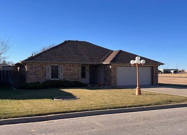 Property at 1506 Texas St, Perryton, TX 79070, 3 beds, 2 baths