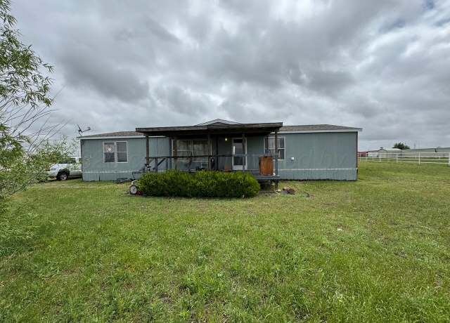 Property at 7601 Haimes St, Amarillo, TX 79118, 3 beds, 2 baths