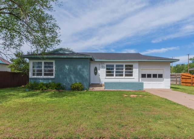 Property at 131 Avenue J, Hereford, TX 79045, 2 beds, 1 bath