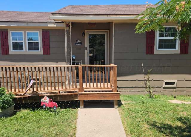 Property at 3621 NE 19th Ave, Amarillo, TX 79107, 3 beds, 1.5 baths