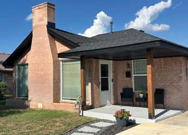 Property at 611 S Beard Ave, Dumas, TX 79029, 3 beds, 2 baths
