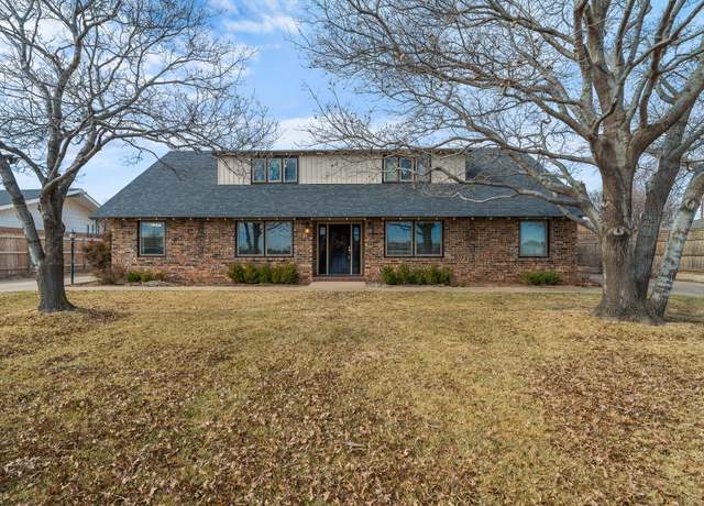 Property at 405 Centre St, Hereford, TX 79015, 4 beds, 4 baths