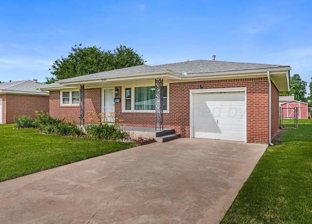 Property at 607 N Powell St, Pampa, TX 79065, 3 beds, 1 bath