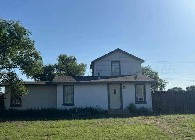 Property at 400 N Cornell Ave, Fritch, TX 79036, 4 beds, 2 baths