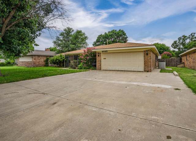 Property at 4440 Evelyn St, Amarillo, TX 79109, 3 beds, 2 baths