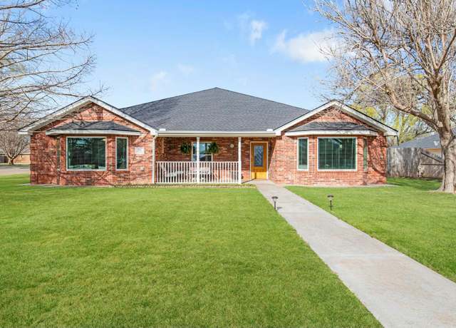 Property at 301 Floyd Ave, Dumas, TX 79029, 3 beds, 2 baths