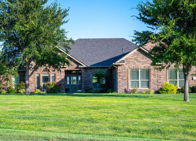 Property at 8401 Shady Lake Dr, Canyon, TX 79015, 4 beds, 3 baths