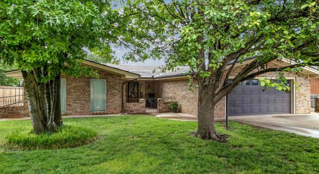Photo of 206 Bailey Ave, Dumas, TX 79029