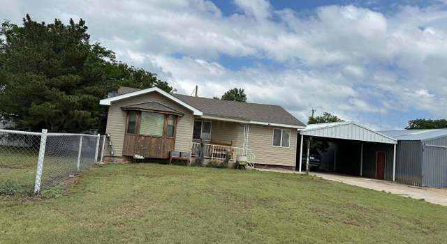 Photo of 407 Farmer Ave, Stinnett, TX 79083