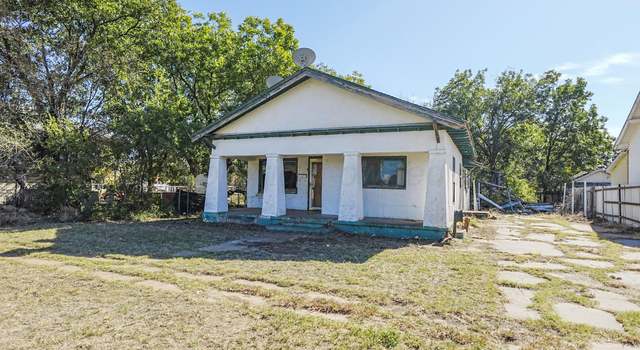 Photo of 902 W Robertson St, Memphis, TX 79245