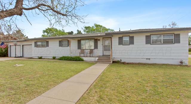 Photo of 304 Locust St, Darrouzett, TX 79110