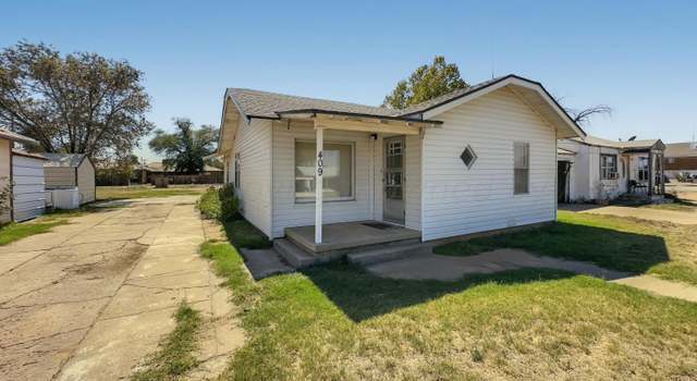 Photo of 409 W Bedford St, Dimmitt, TX 79027