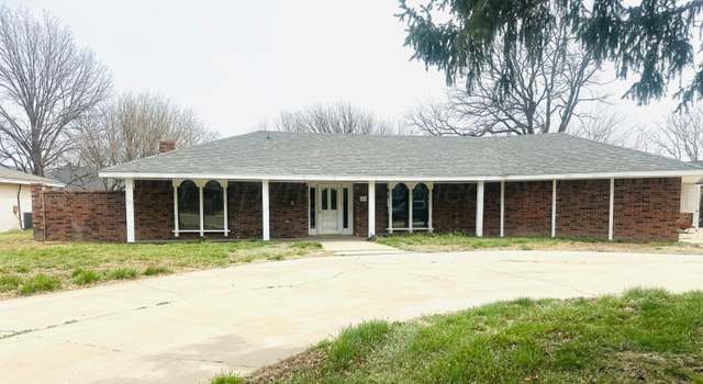 Photo of 218 Carson Ave, Dumas, TX 79029