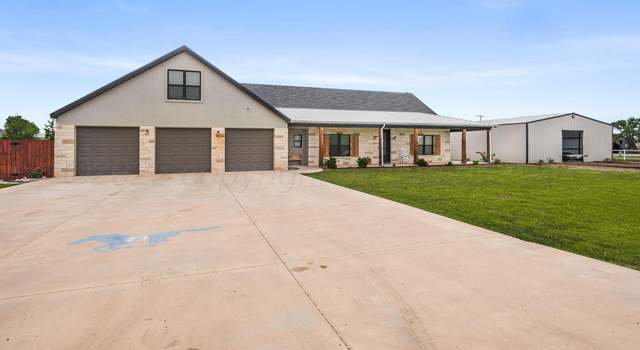 Photo of 609 Western St, Claude, TX 79019