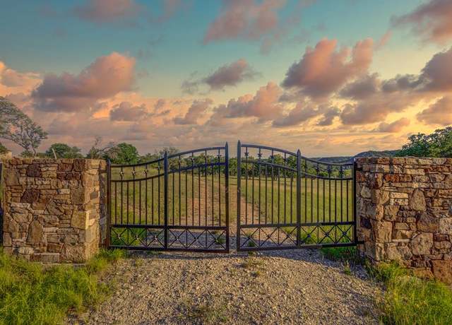 Property at 451 Achtzehn Rd, Fredericksburg, TX 78624