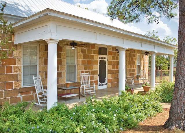 Property at 649 N Live Oak St, Mason, TX 76856, 2 beds, 1 bath