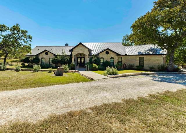 Property at 292 Dally Rd, Fredericksburg, TX 78624, 3 beds, 2.5 baths