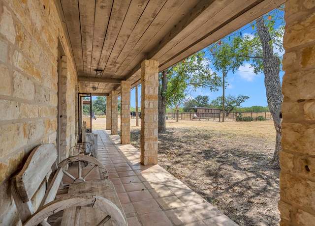 Property at 605 Old Pontotoc Rd, Mason, TX 76856