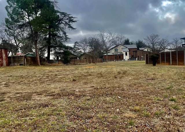 Property at 203 & 205 S Elk, Fredericksburg, TX 78624