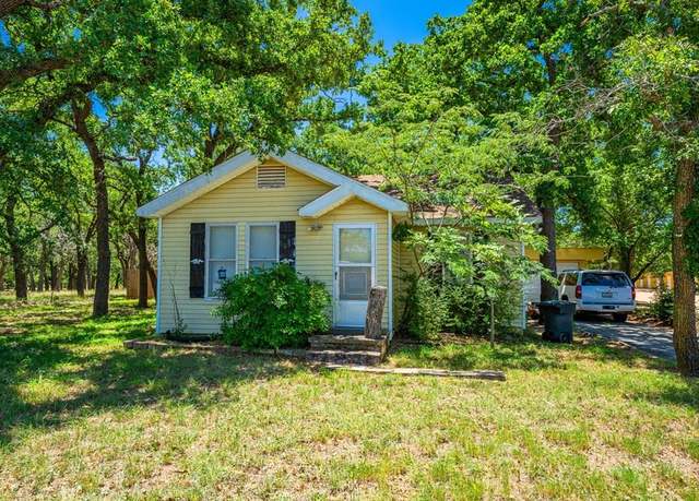 Property at 1709 N Llano St, Fredericksburg, TX 78624, 2 beds, 1 bath