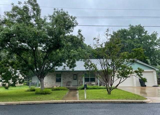 Property at 514 W Hackberry St, Fredericksburg, TX 78624, 3 beds, 2 baths
