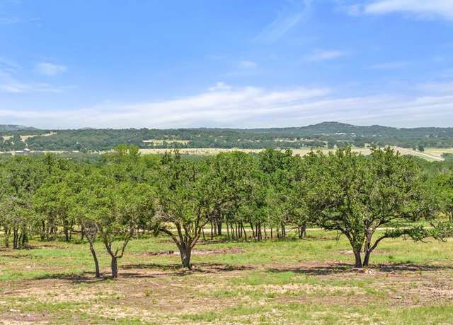 Property at 940 Lindeman Ln, Blanco, TX 78606