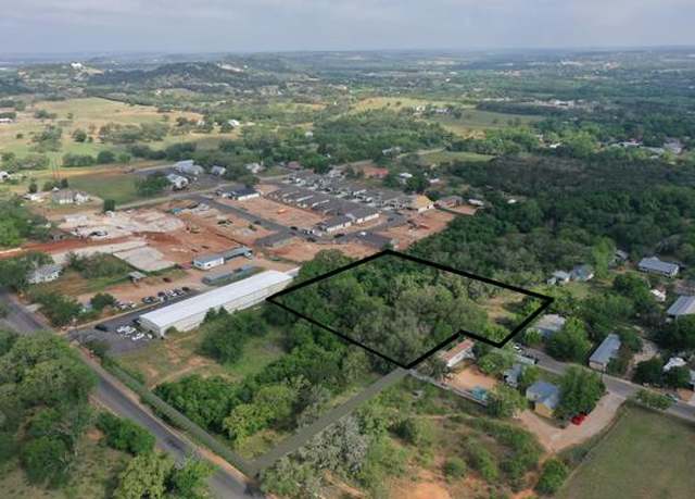 Property at 510 W Walch Ave, Fredericksburg, TX 78624