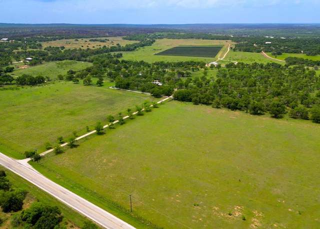 Property at 11446 N State Hwy 16, Fredericksburg, TX 78624, 3 beds, 3 baths