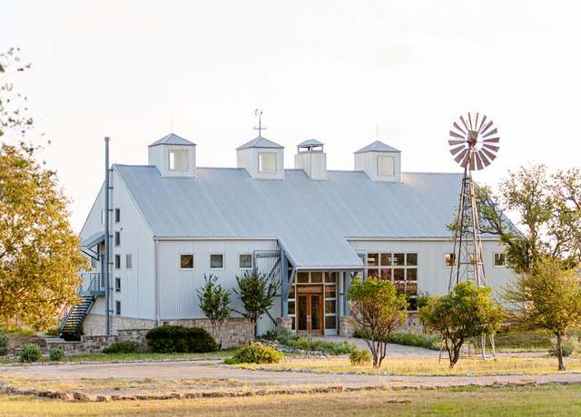Property at 1213 Kott Rd, Fredericksburg, TX 78624, 1 bed, 2 baths