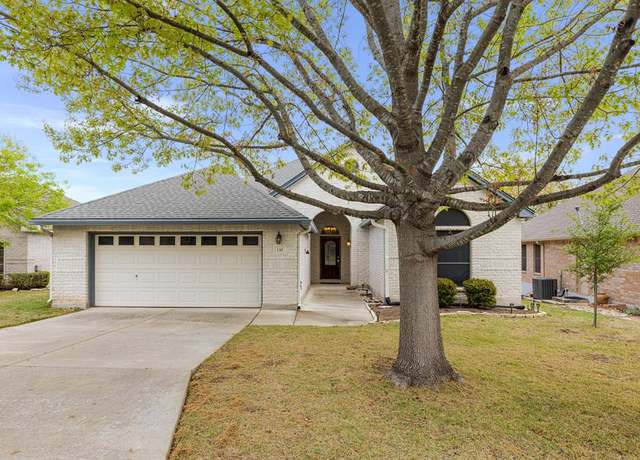 Property at 130 W Creekview Dr, Fredericksburg, TX 78624, 3 beds, 2 baths