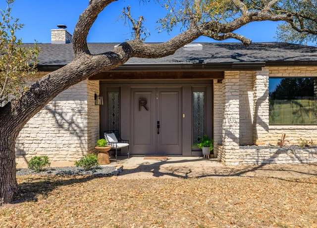 Property at 205 Northwood Hills Dr, Fredericksburg, TX 78624, 3 beds, 2.5 baths