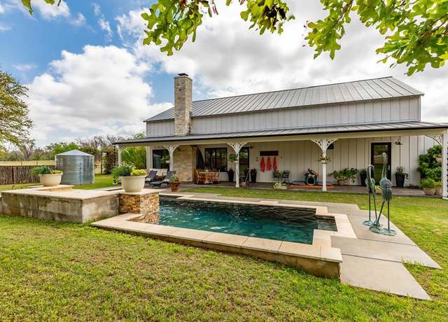 Property at 753 Lonesome Trl, Fredericksburg, TX 78624, 3 beds, 2 baths