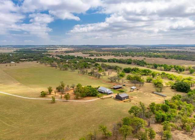Property at 753 Lonesome Trl, Fredericksburg, TX 78624, 3 beds, 2 baths