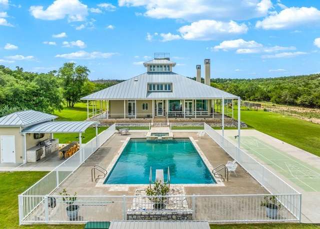 Property at 834 Northwood Hills Dr, Fredericksburg, TX 78624, 4 beds, 3.5 baths