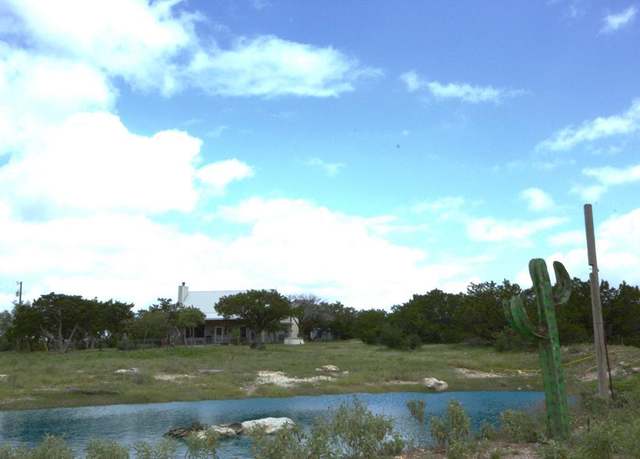 Property at 51 Deadend Rd, Mountain Home, TX 78058