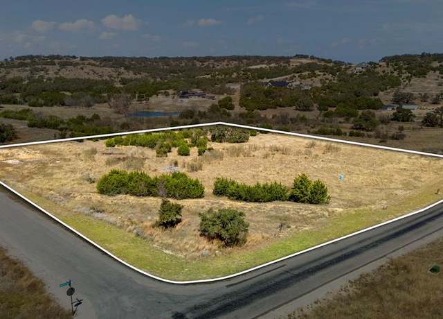 Property at 1496 Majestic Hills Dr, Blanco, TX 78606