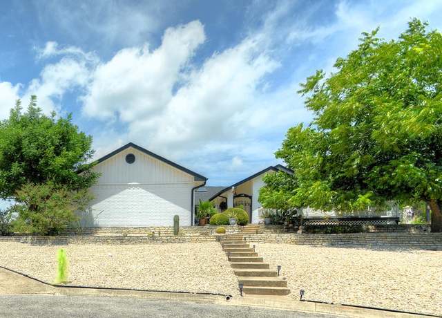 Property at 149 Holly Hill Dr, Ingram, TX 78025, 3 beds, 2 baths