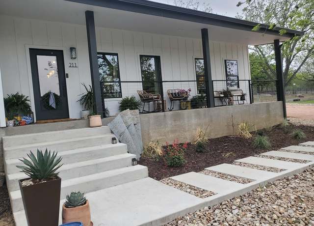 Property at 211 Wilson Ave, Mason, TX 76856, 3 beds, 2 baths