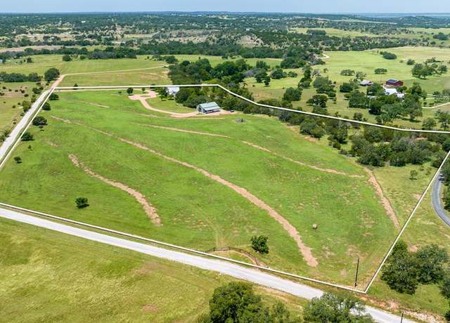 Property at 810 Clear Creek Rd, Fredericksburg, TX 78624, 4 beds, 3 baths
