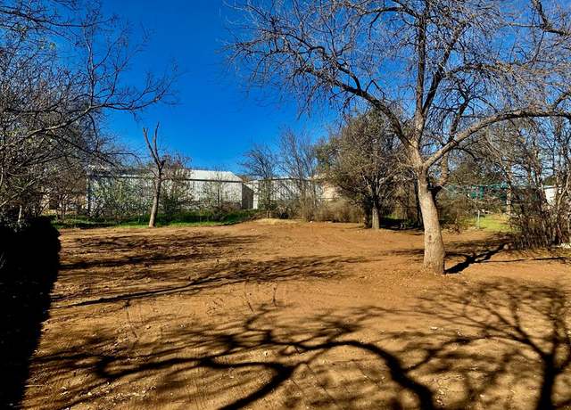 Property at 1111 Ford St, Llano, TX 78643, 1 bed, 1 bath