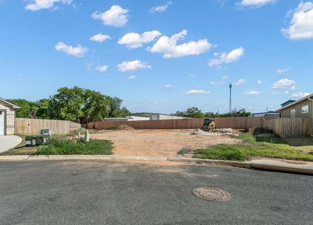 Property at 701 Wedgewood Ln, Fredericksburg, TX 78624