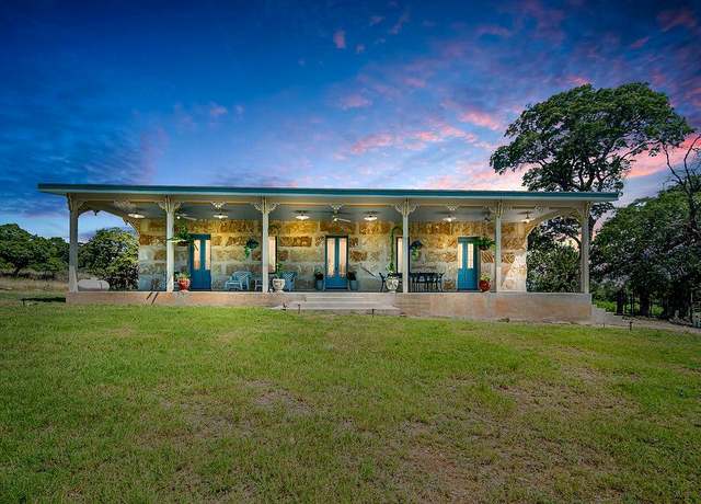Property at 358 Himmel Rd, Fredericksburg, TX 78624, 3 beds, 2 baths
