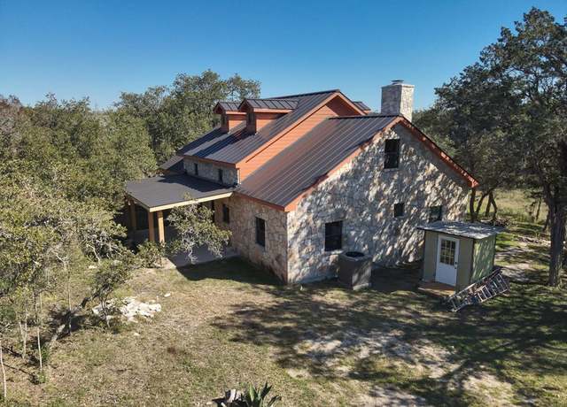 Property at 000 Private Road 233, Hondo, TX 78861, 4 beds, 2 baths