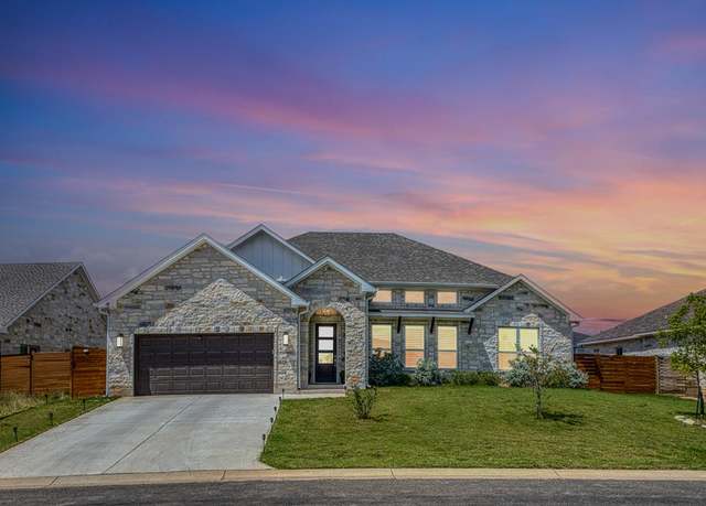 Property at 110 Madrona Ln, Fredericksburg, TX 78624, 3 beds, 2 baths