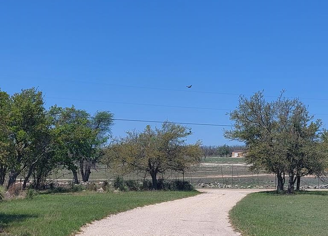 Property at 943 Lange Ln, Harper, TX 78631