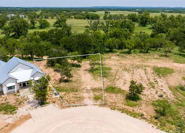 Property at 33 Lager Ct, Fredericksburg, TX 78624